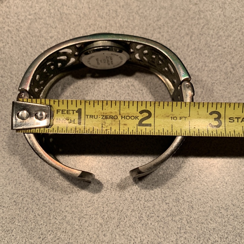 Very Comfortable Hinge Cuff Quartz Watch with Faux Stones Around Face - Picture 7 of 8